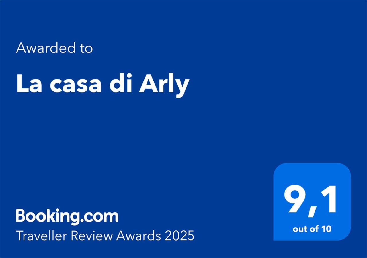 La Casa Di Arly Olbia Exterior foto